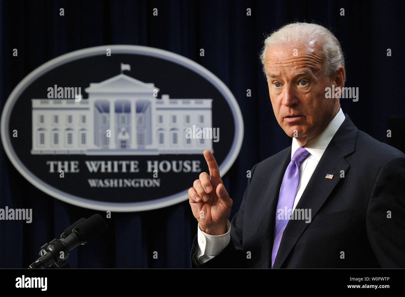 Vice presidente Joe Biden parla di una classe media Task Force evento sul luogo di lavoro e pagare la parità di Eisenhower Executive Office Building a Washington il 20 luglio 2010. UPI/Kevin Dietsch Foto Stock