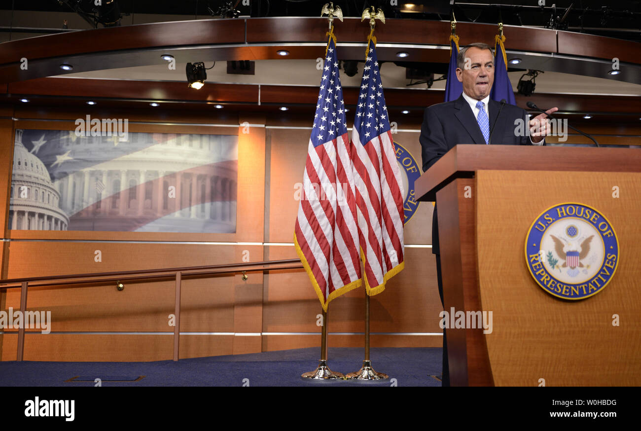 Noi House Speaker John Boehner (R-OH) rende il commento ai giornalisti su una serie di questioni quali le indennità di disoccupazione e il rapporto tra il Congresso e il presidente Obama, presso il Campidoglio US, 16 gennaio 2014, a Washington, DC. Il Congresso sarà avallamento, lasciando gran parte della legislazione unfinsihed, prima di ritornare in ritardo in gennaio. UPI/Mike Theiler Foto Stock