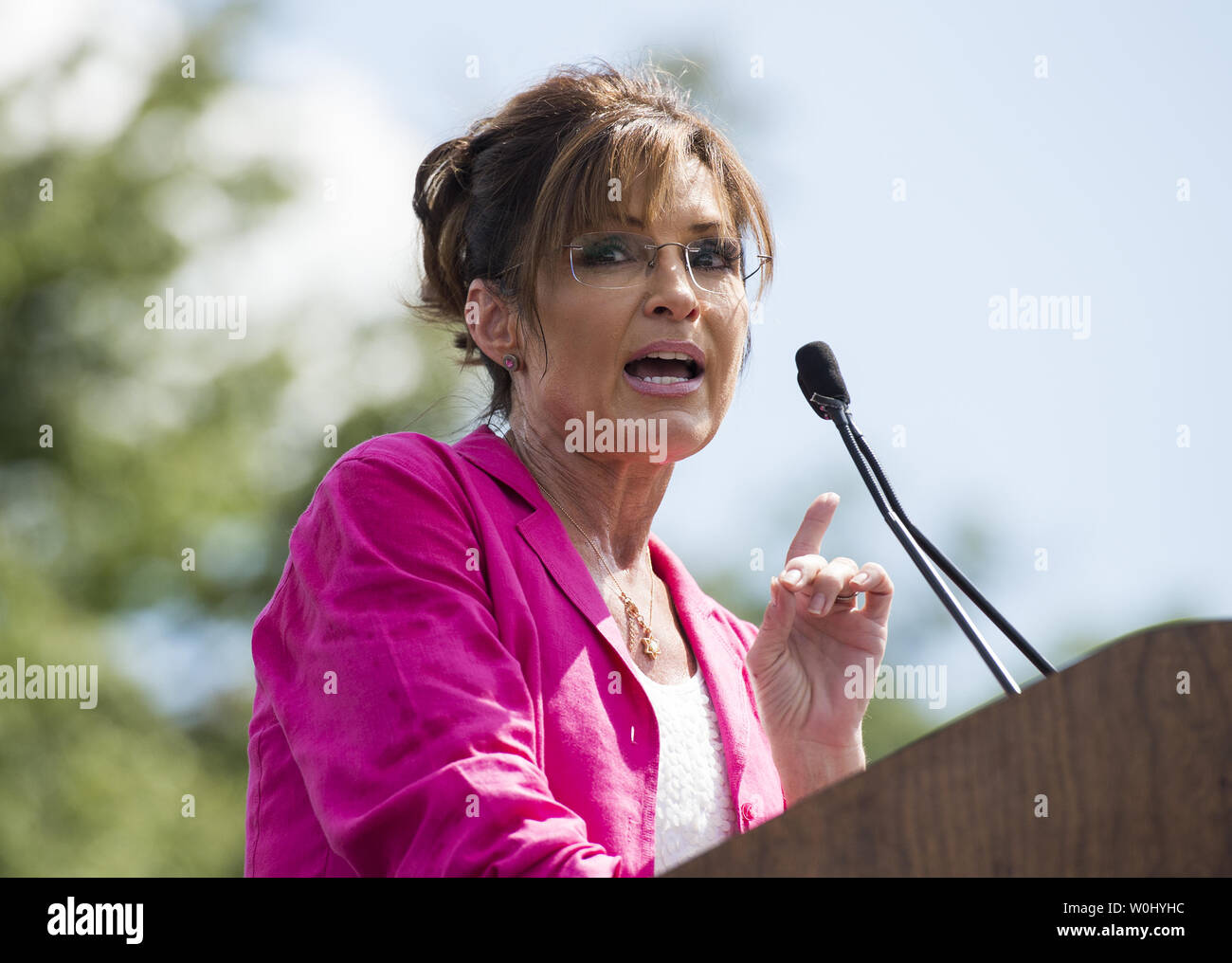 Sarah Palin parla al Tea Party dei patrioti Rally contro l'Iran trattare nella parte anteriore di U.S. Capitol a Washington DC, 9 settembre 2015. Foto di Molly Riley/UPI Foto Stock