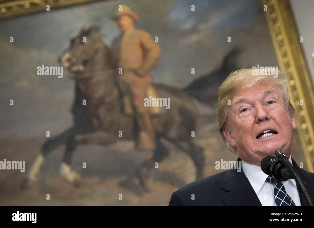 Presidente Trump offre commento prima della firma di un annuncio per onorare il Dr Martin Luther King Jr., giorno alla Casa Bianca a gennaio 12, 2018 a Washington D.C. Foto di Kevin Dietsch/UPI Foto Stock