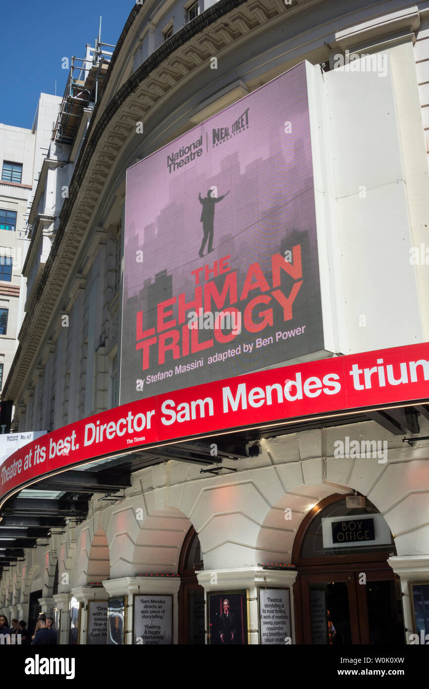 Stefano Massini's The Lehman Trilogy al Piccadilly Theatre diretto da Sam Mendes, Londra, Inghilterra, Regno Unito Foto Stock