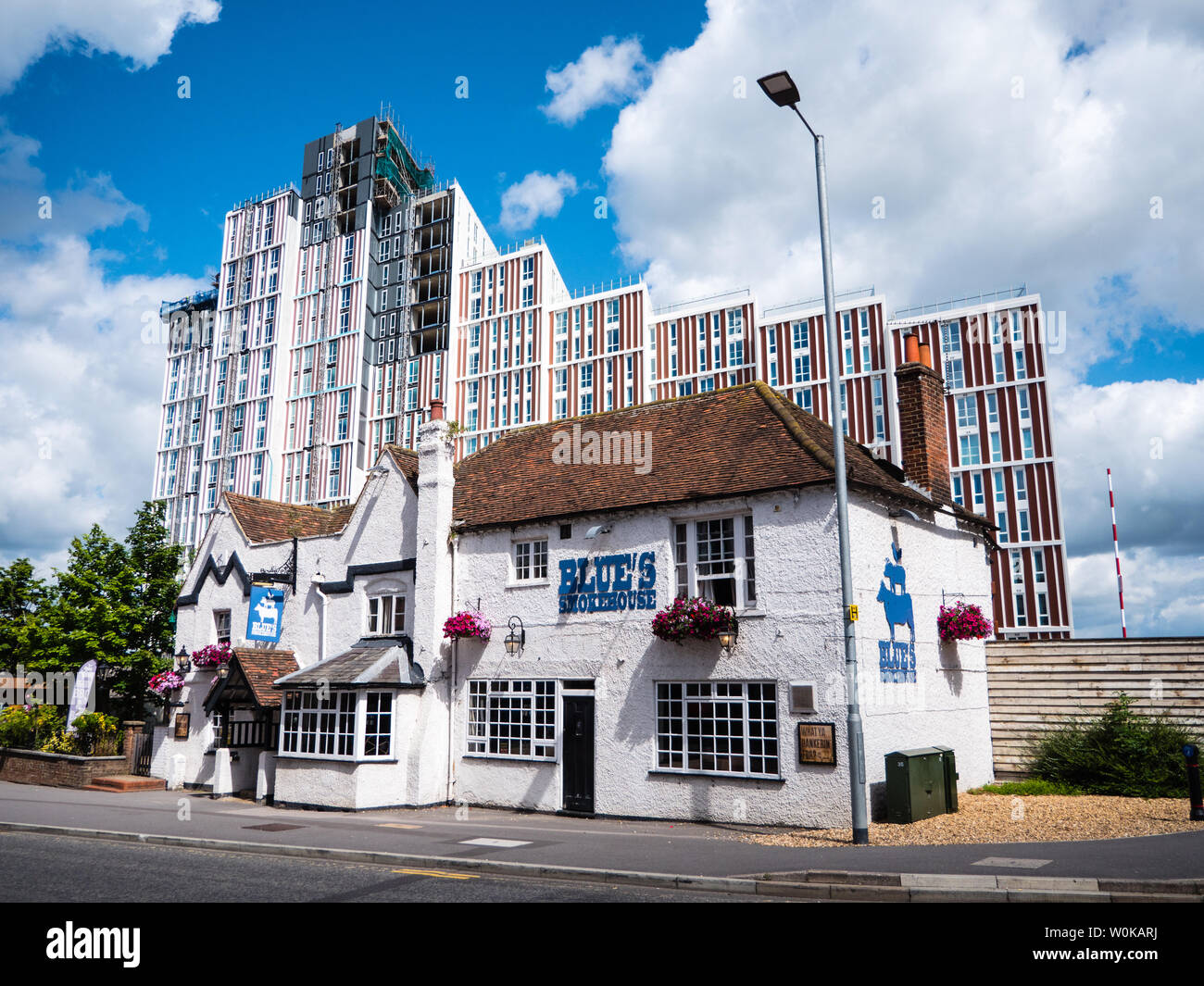 Royal Winchester House, Affitto Appartamenti, Bracknell, Berkshire, Inghilterra, Regno Unito, GB. Foto Stock