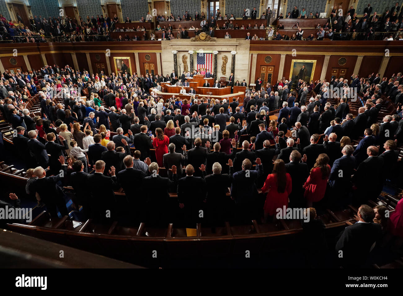 Presidente della Camera Nancy Pelosi giura-in 116Congresso, presso l'U.S. Capitol Building a Washington D.C. il 3 gennaio 2019. Foto di Kevin Dietsch/UPI Foto Stock