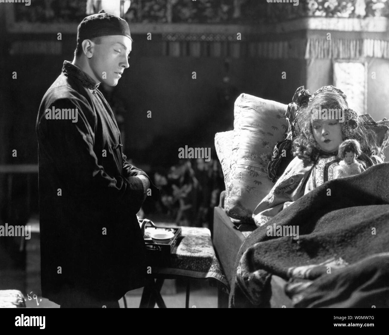 RICHARD BARTHELMESS e Lillian Gish in Broken Blossoms 1919 direttore D. W. Griffith Productions / United Artists Foto Stock