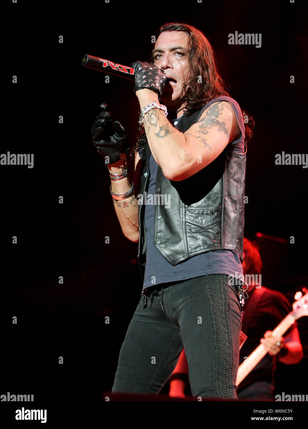 Stephen Pearcy con Ratt esegue in concerto al Sound Advice Amphitheater di West Palm Beach, Florida il 1 settembre 2007. (UPI foto/Michael Bush) Foto Stock