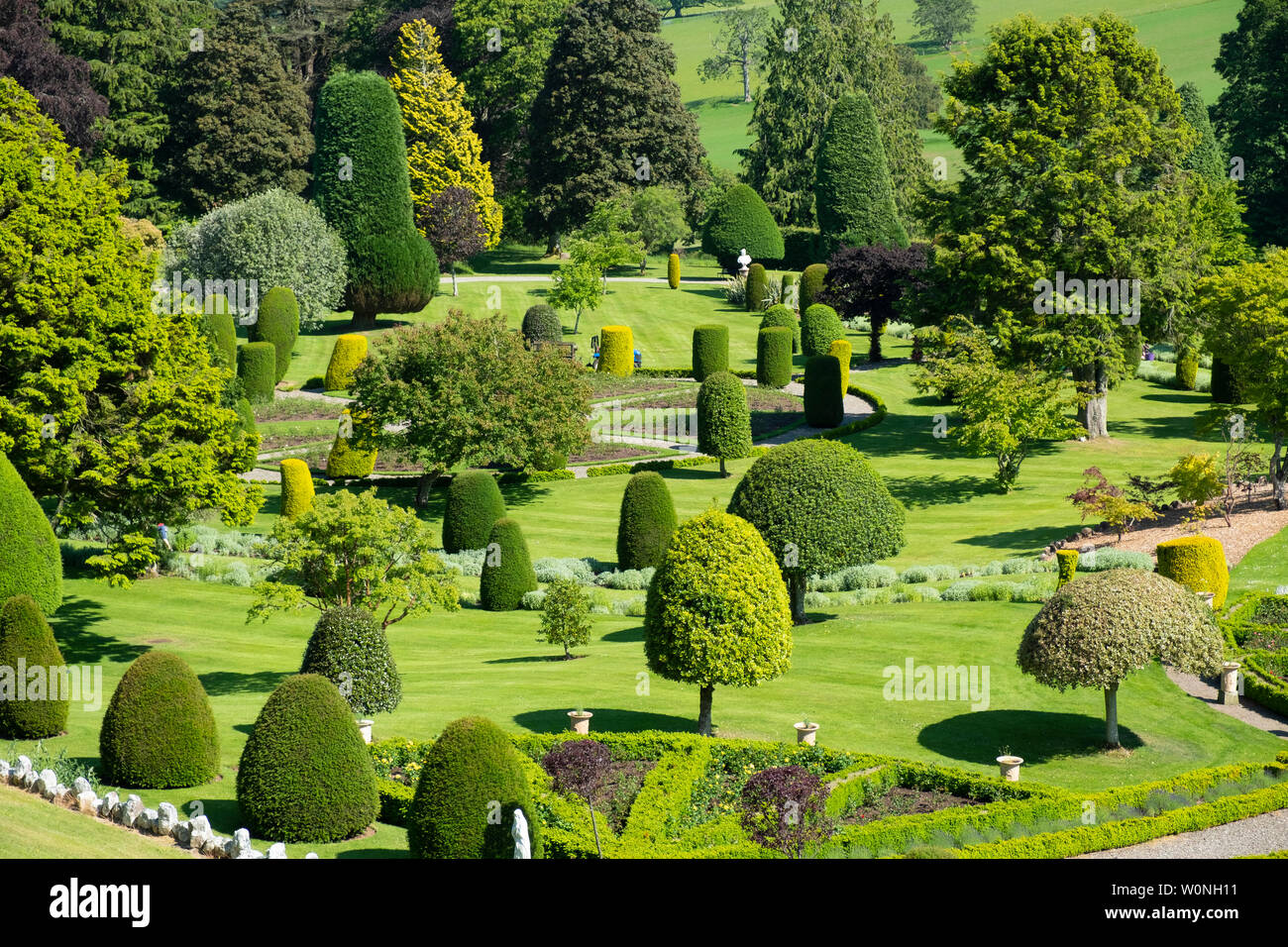 Drummond giardini di castello in castello di Drummond in Perthshire Scozia , REGNO UNITO Foto Stock