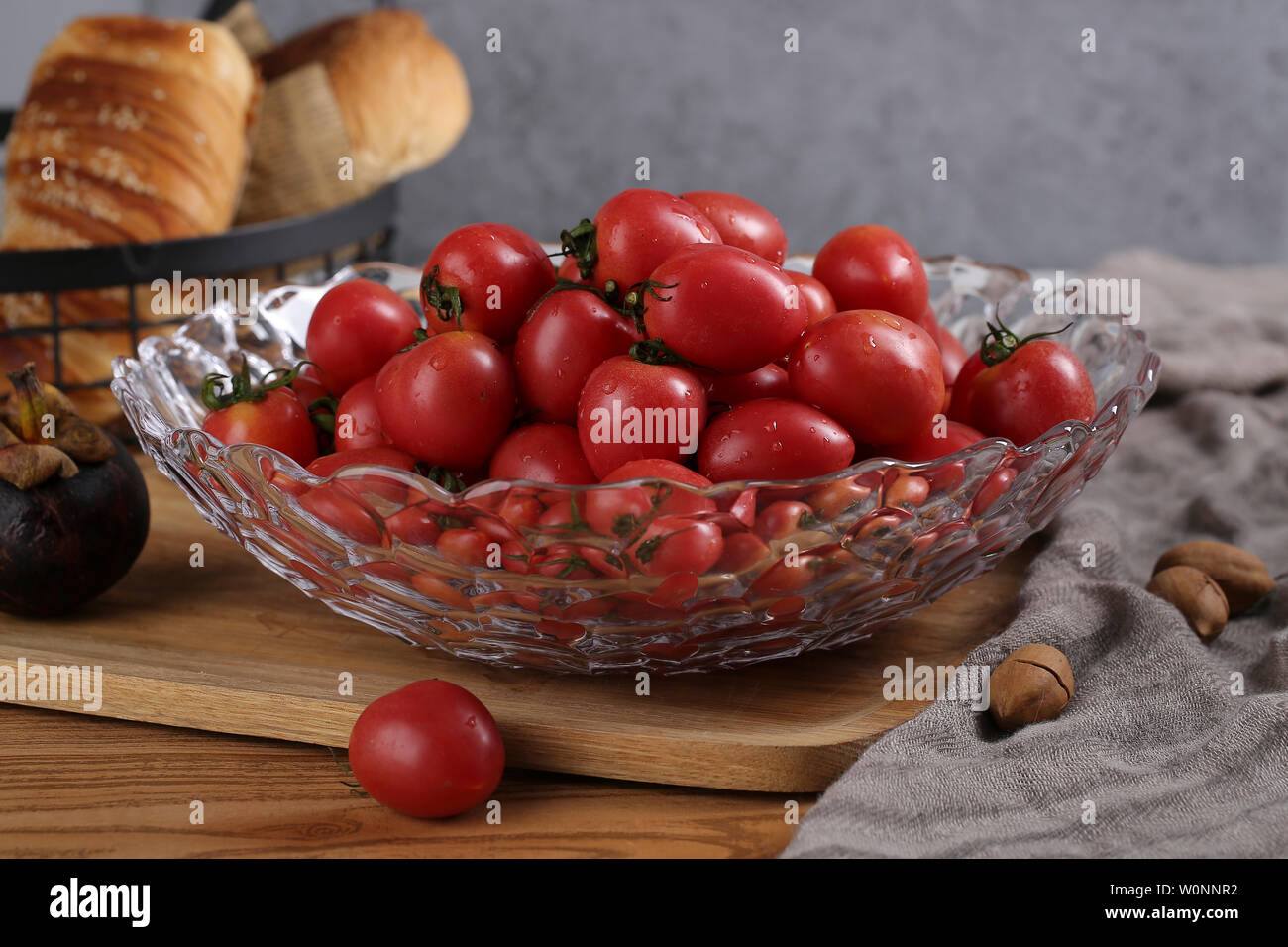 Vetro piatto di frutta con frutta Foto Stock