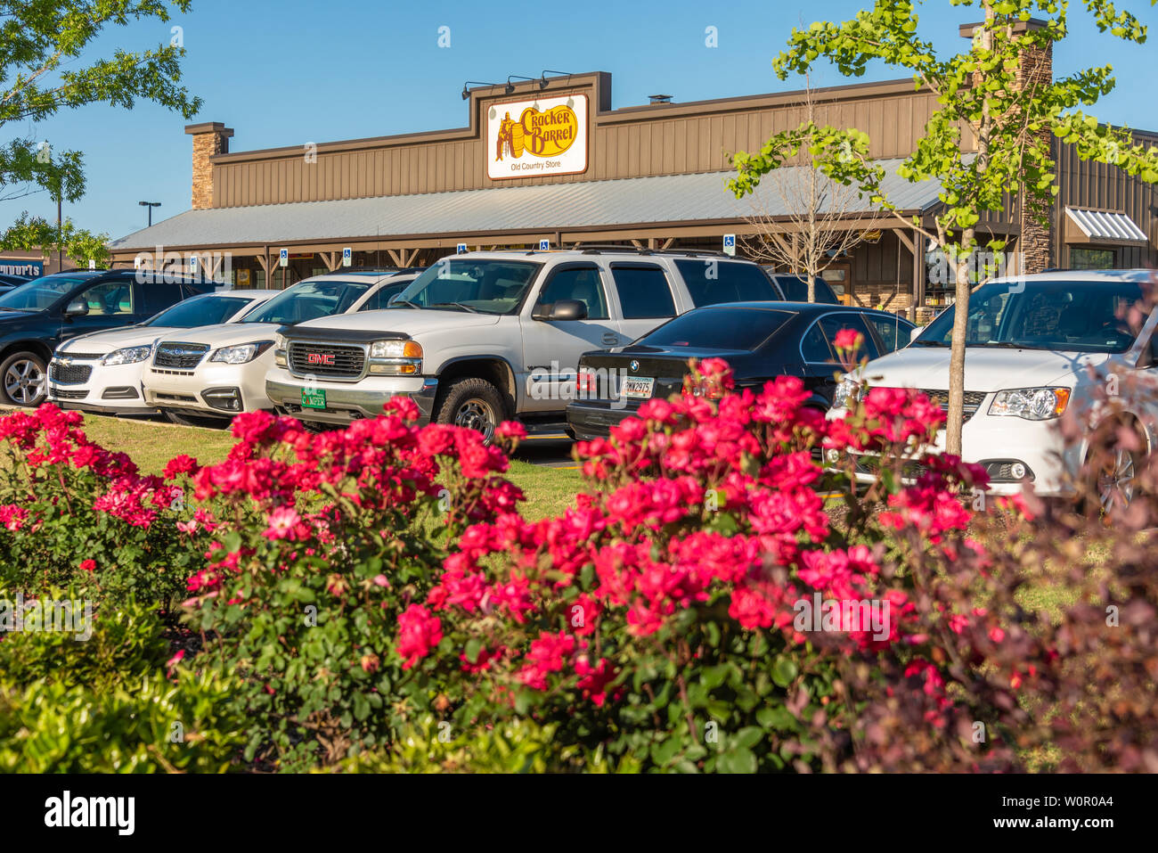 Sud popolare ristorante con cucina a vista, Cracker Barrel Old Country Store, in Snellville, Georgia. (USA) Foto Stock