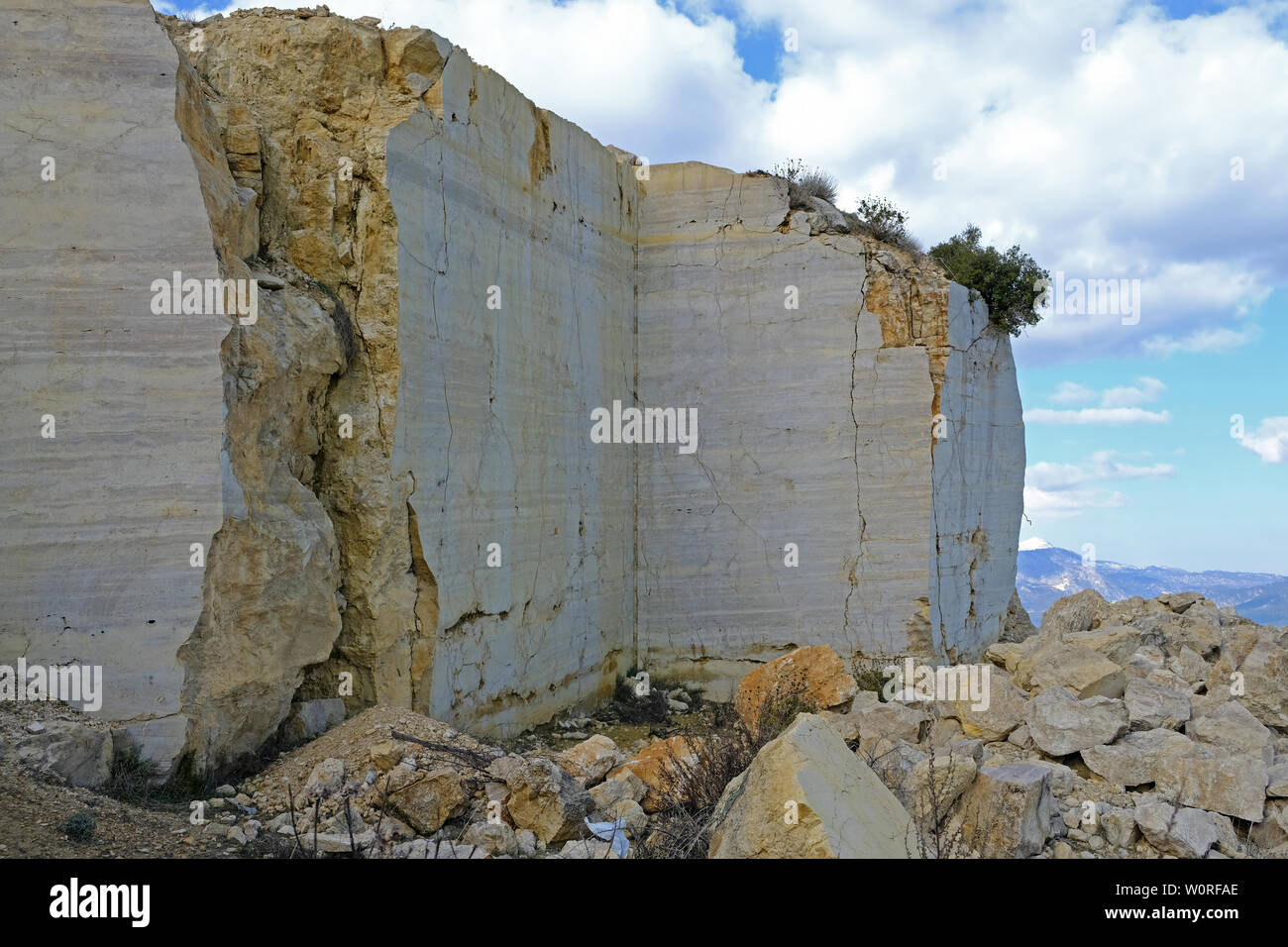 Un abbandonato cava di marmo a Antalya Foto Stock