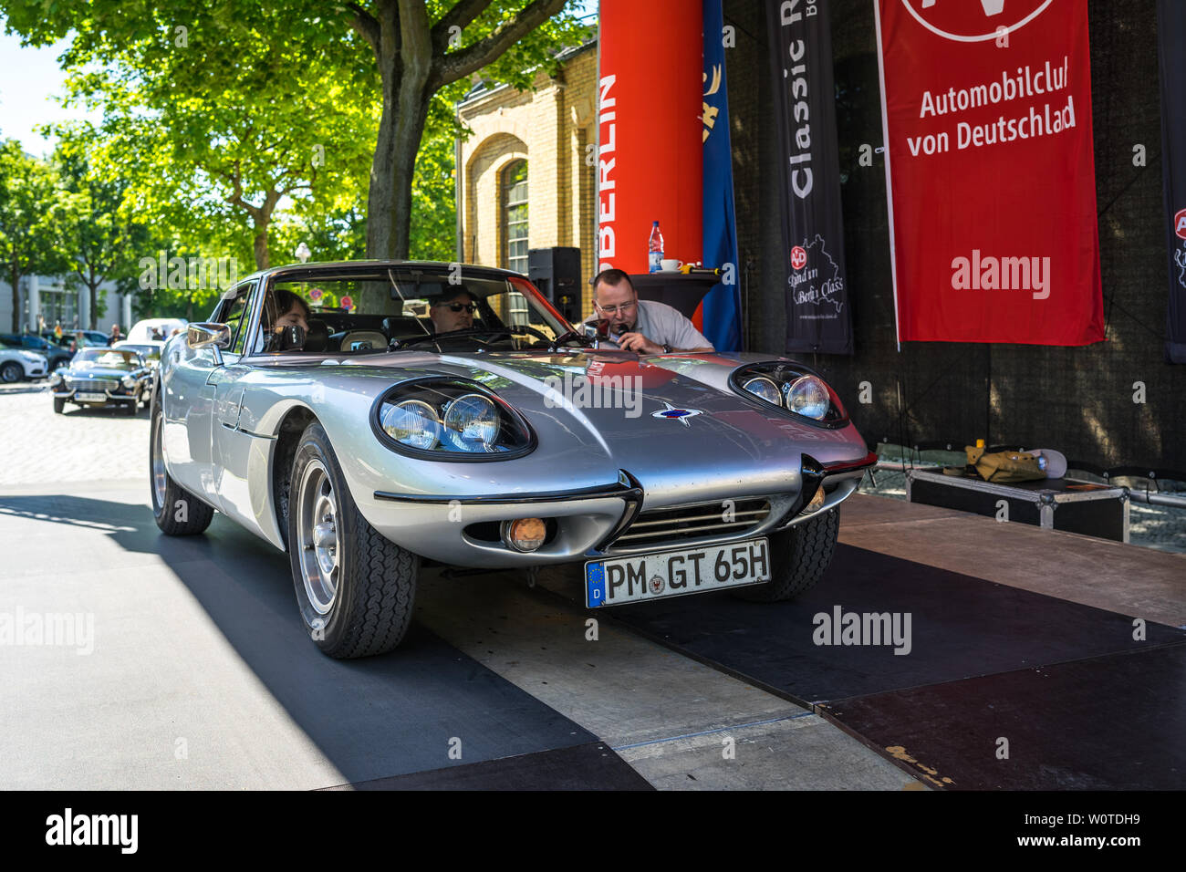 Berlino - Maggio 06, 2018: auto sportiva Marcos GT. Oldtimertage Berlin-Brandenburg (31 Berlin-Brandenburg Oldtimer giorno). Foto Stock