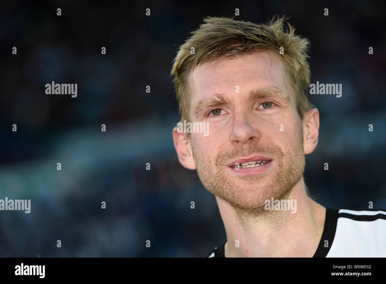 Per Mertesacker bei 'Mertes Homecoming' in der HDI Arena di Hannover am 13.10.2018 Foto Stock