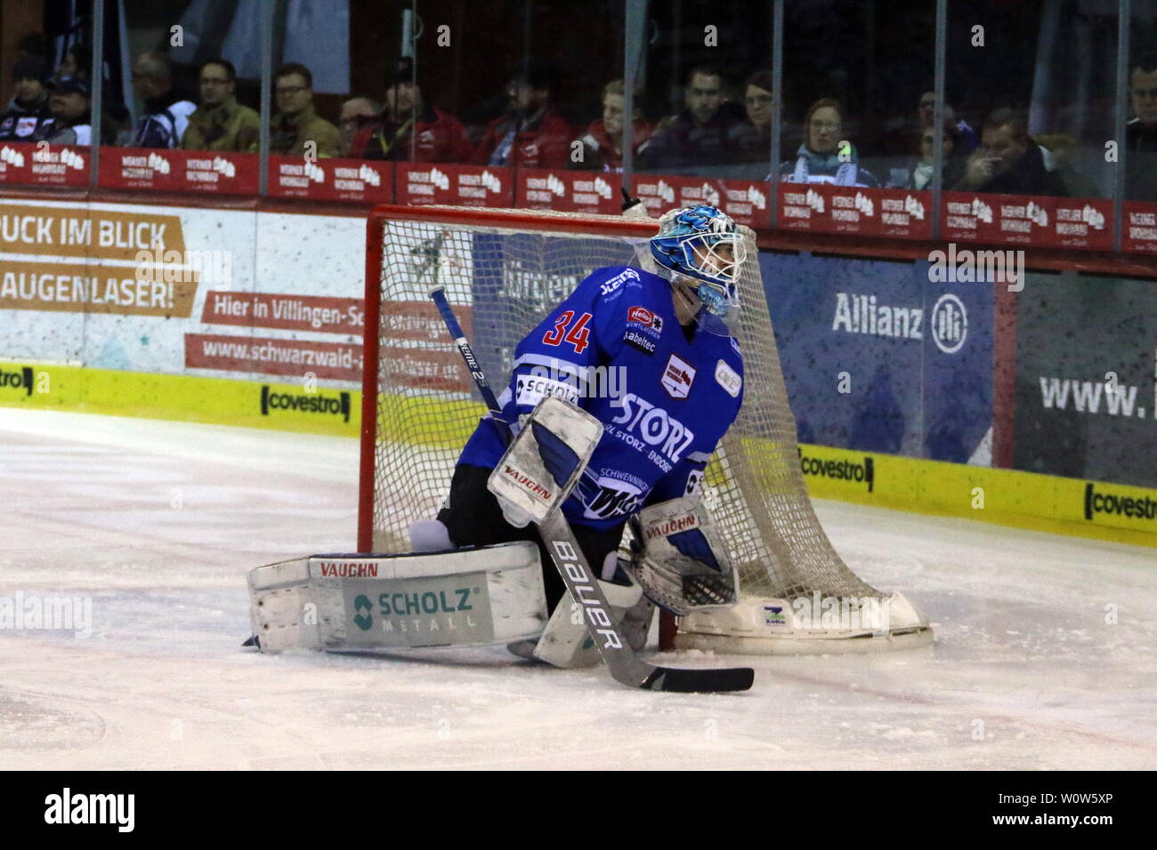 Dustin Strahlmeier (Schwenningen), 22. Sptg. DEL 18-19: SERC Wildwings vs Adler Mannheim Foto Stock