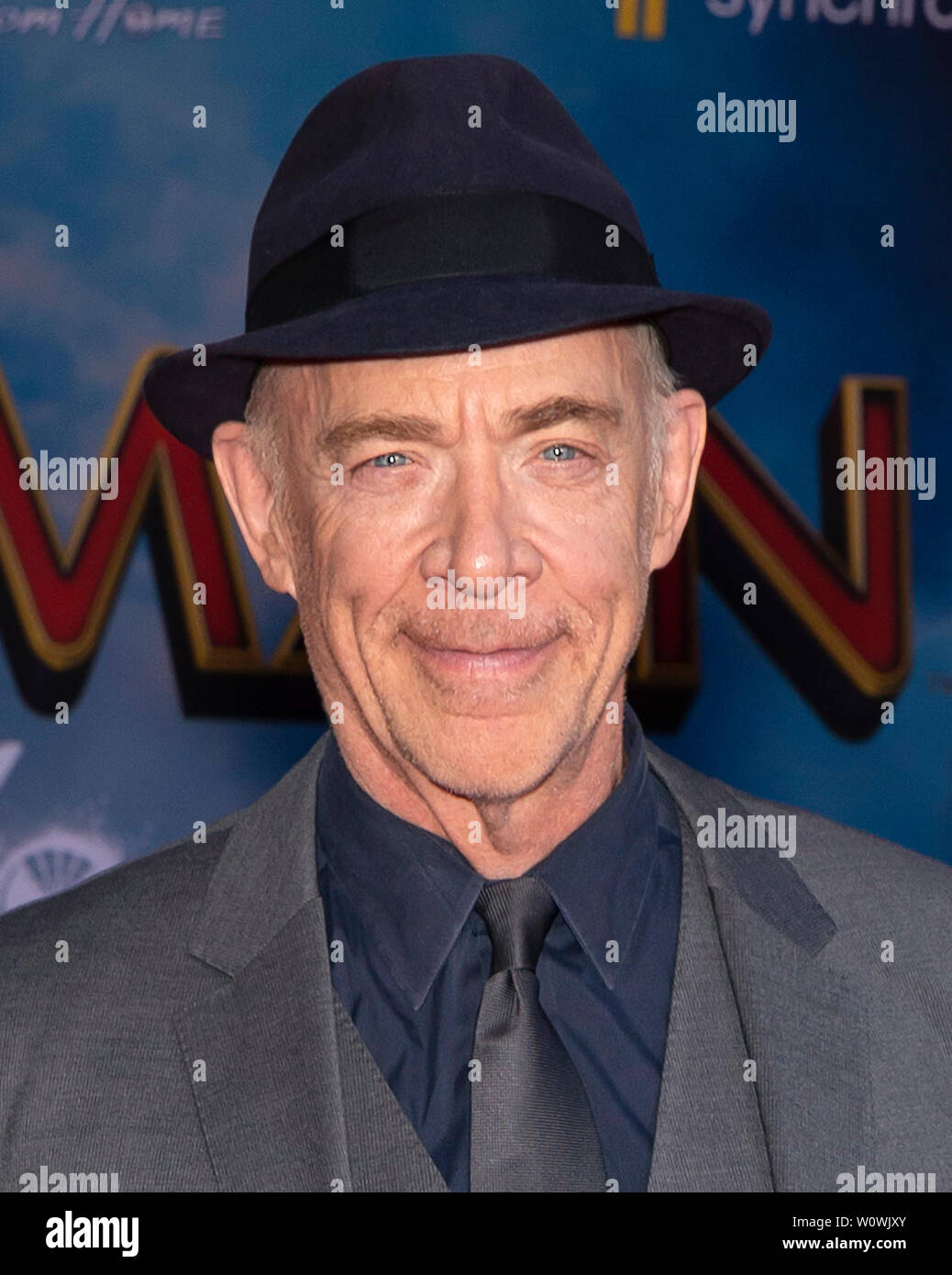 Los Angeles, CA - Giugno 26, 2019: JK Simmons assiste la premiere di Sony Pictures "ragno-uomo lontano da casa" tenutasi presso la TCL Teatro Cinese Foto Stock