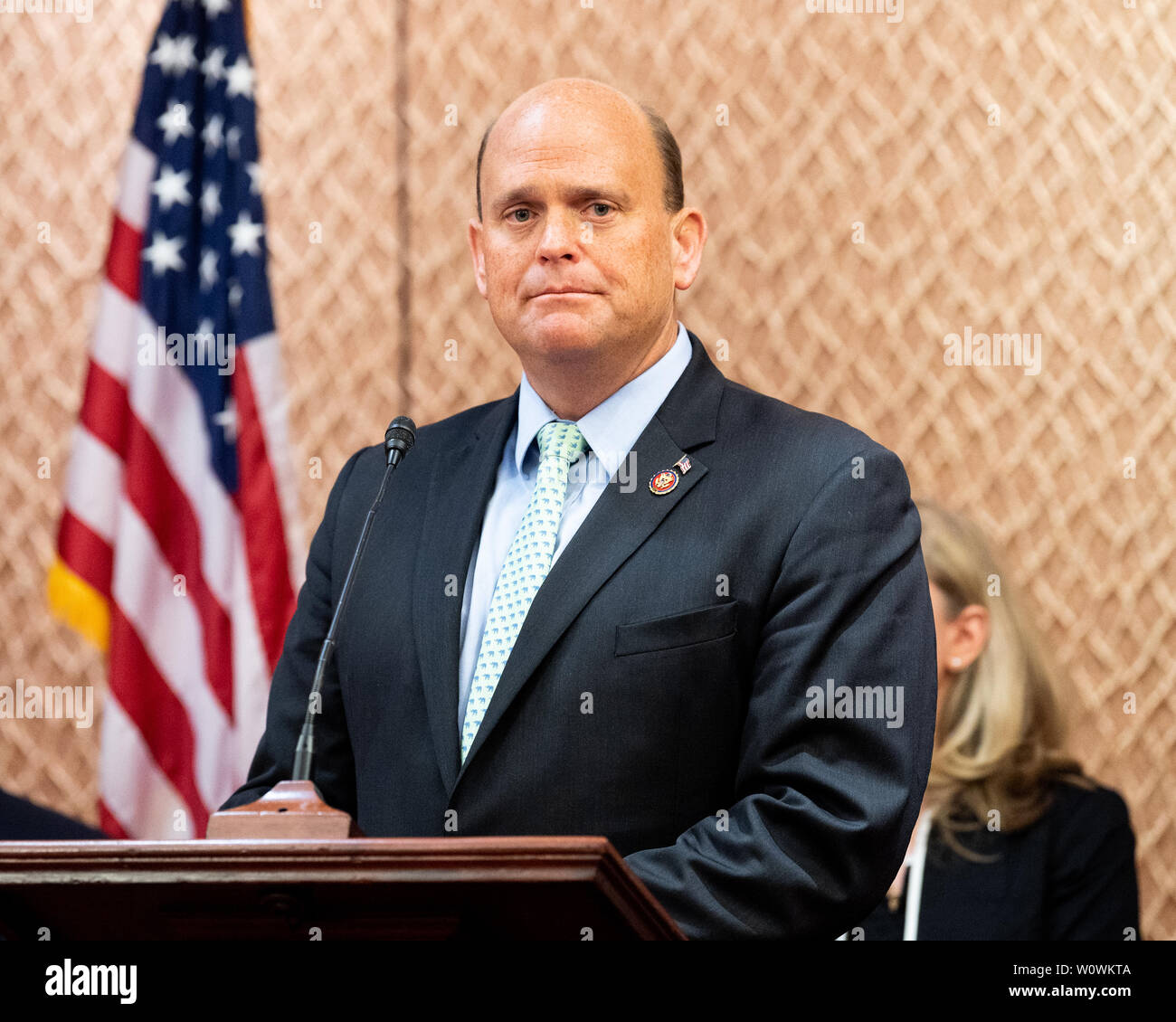 Washington, Stati Uniti. Il 27 giugno, 2019. Stati Uniti Rappresentante Tom Reed (R-NY) intervenendo a una conferenza stampa sponsorizzata dalla dei risolutori di problemi Caucus e il senso comune coalizione di annunciare "Principi in materia di legislazione per la prescrizione di abbassare i prezzi dei farmaci" presso il Campidoglio di Washington DC. Credito: SOPA Immagini limitata/Alamy Live News Foto Stock