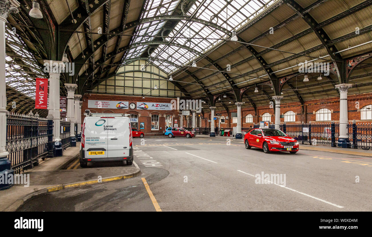 L'ingresso posteriore a Darlington stazione ferroviaria,l'Inghilterra,UK Foto Stock