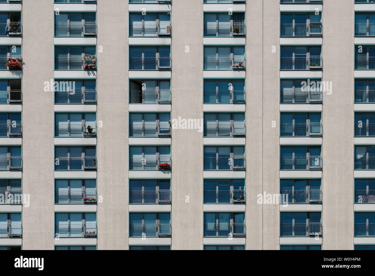 Edificio residenziale facciata, apartment house / real estate esterno Foto Stock