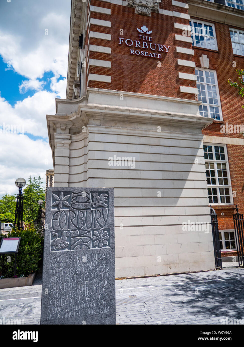 Forbury Square, Abbazia trimestre Reading, Berkshire, Inghilterra, Regno Unito, GB. Foto Stock