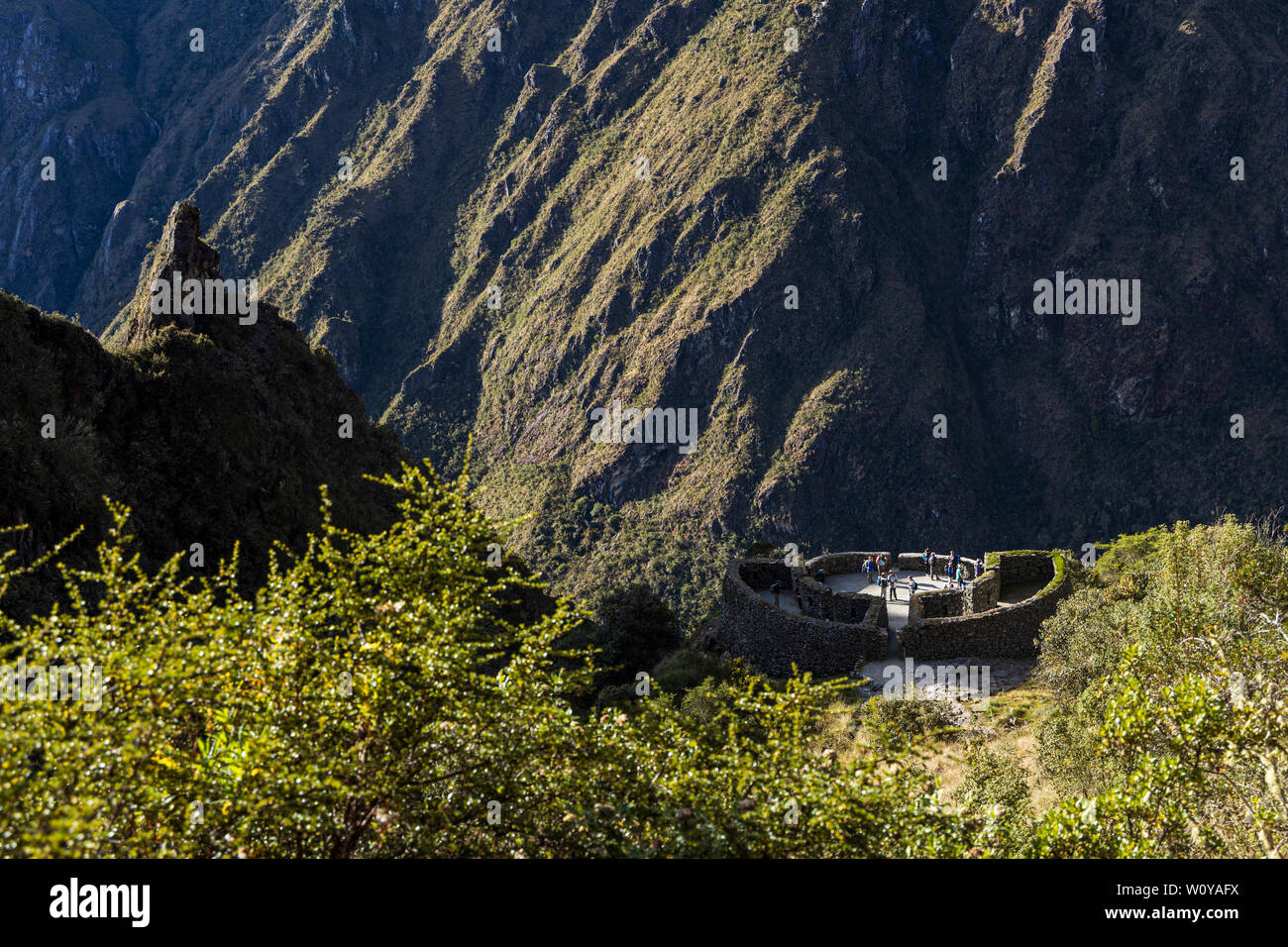 Runkuraqay o Runku Raqay sito archeologico inca Trail, Day 3, Pacay Mayo Alto tramite Abra de Racay Runku pass e rovine, Sayacmarca rovine, Puyupatam Foto Stock