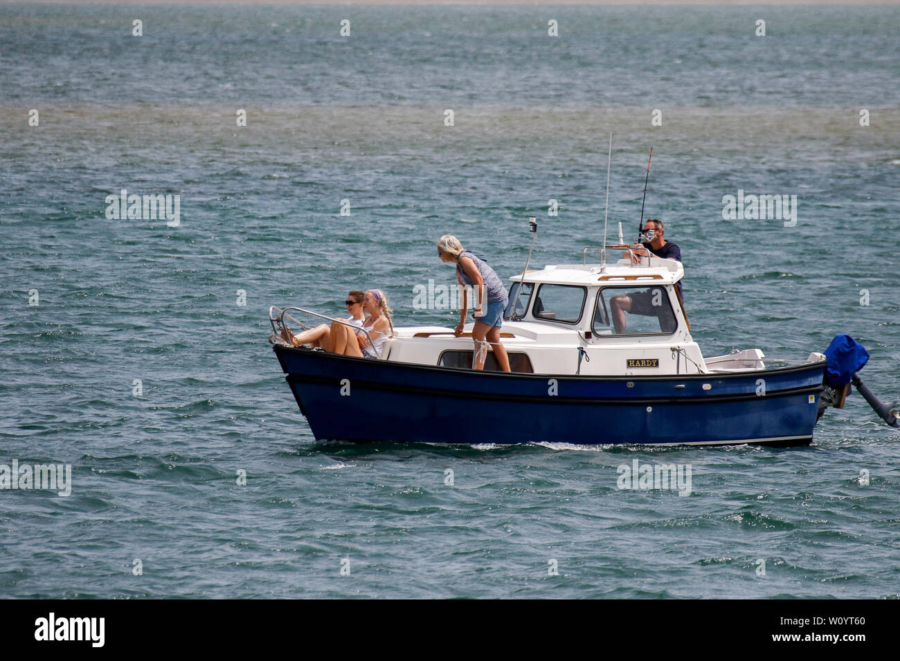 Bracklesham Road, Hayling Island. Il 28 giugno 2019. Una bella giornata di sole lungo la costa sud di oggi. Trippers giorno godendo il meteo a Hayling Island Club Vela in Hampshire. Credito: James jagger/Alamy Live News Foto Stock