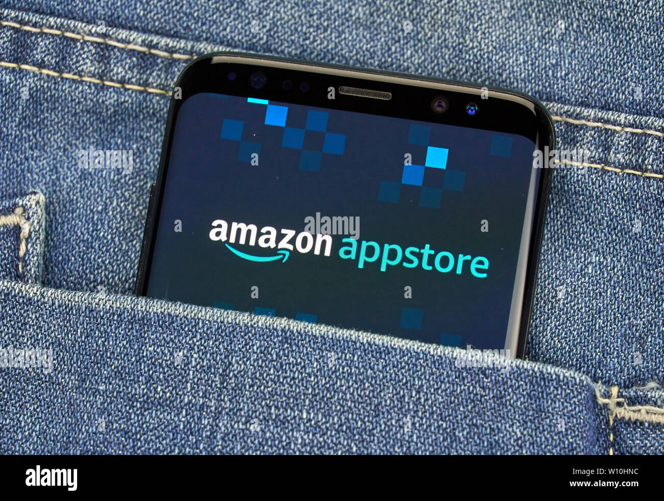 MONTREAL, Canada - 23 dicembre 2018: Amazon Appstore android app sul Samsung s8 schermo. Amazon Appstore è un negozio di applicazioni per Android opera Foto Stock