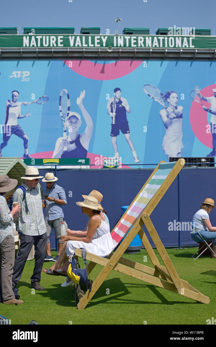 Eastbourne, Regno Unito. Il 29 giugno 2019. Il tempo era perfetto per guardare il tennis, anche se forse è un po' calde da giocare - a valle di natura internazionali di tennis in Devonshire Park. Foto Stock