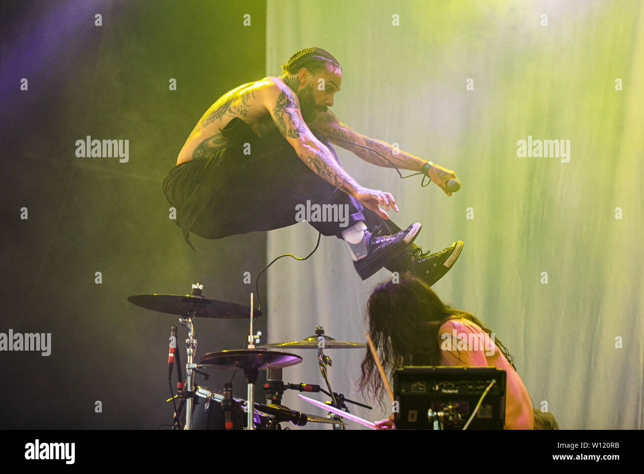 Copenaghen, Danimarca - Giugno 20th, 2019. Il rock americano metallo gruppo febbre 333 esegue un concerto dal vivo durante il danese heavy metal festival Copenhell 2019 a Copenaghen. Qui il cantante Jason Aalon Butler è visto dal vivo sul palco. (Photo credit: Gonzales foto - Pietro Troest). Foto Stock