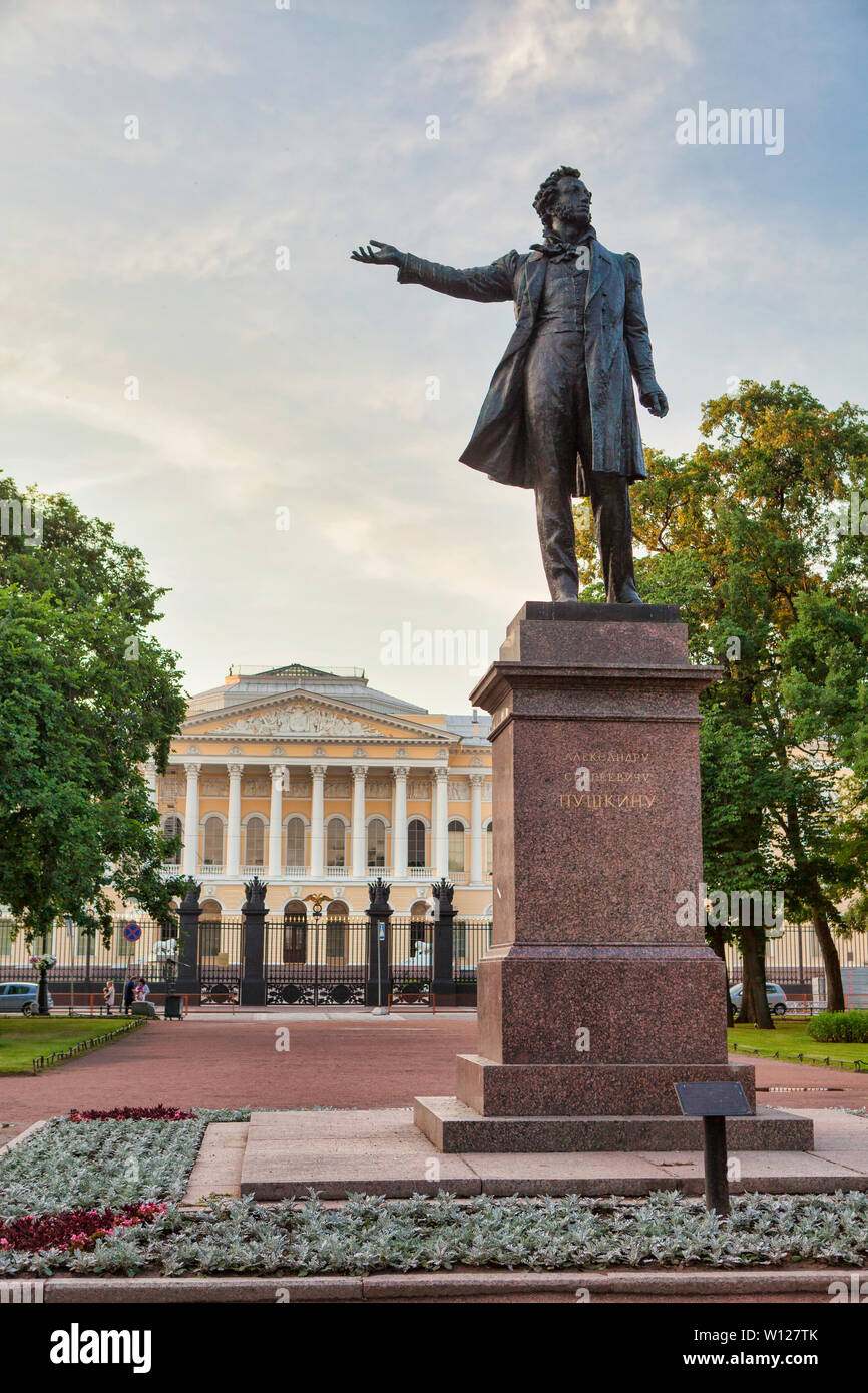 Monumento a Alexander Pushkin. San Pietroburgo. La Russia Foto Stock