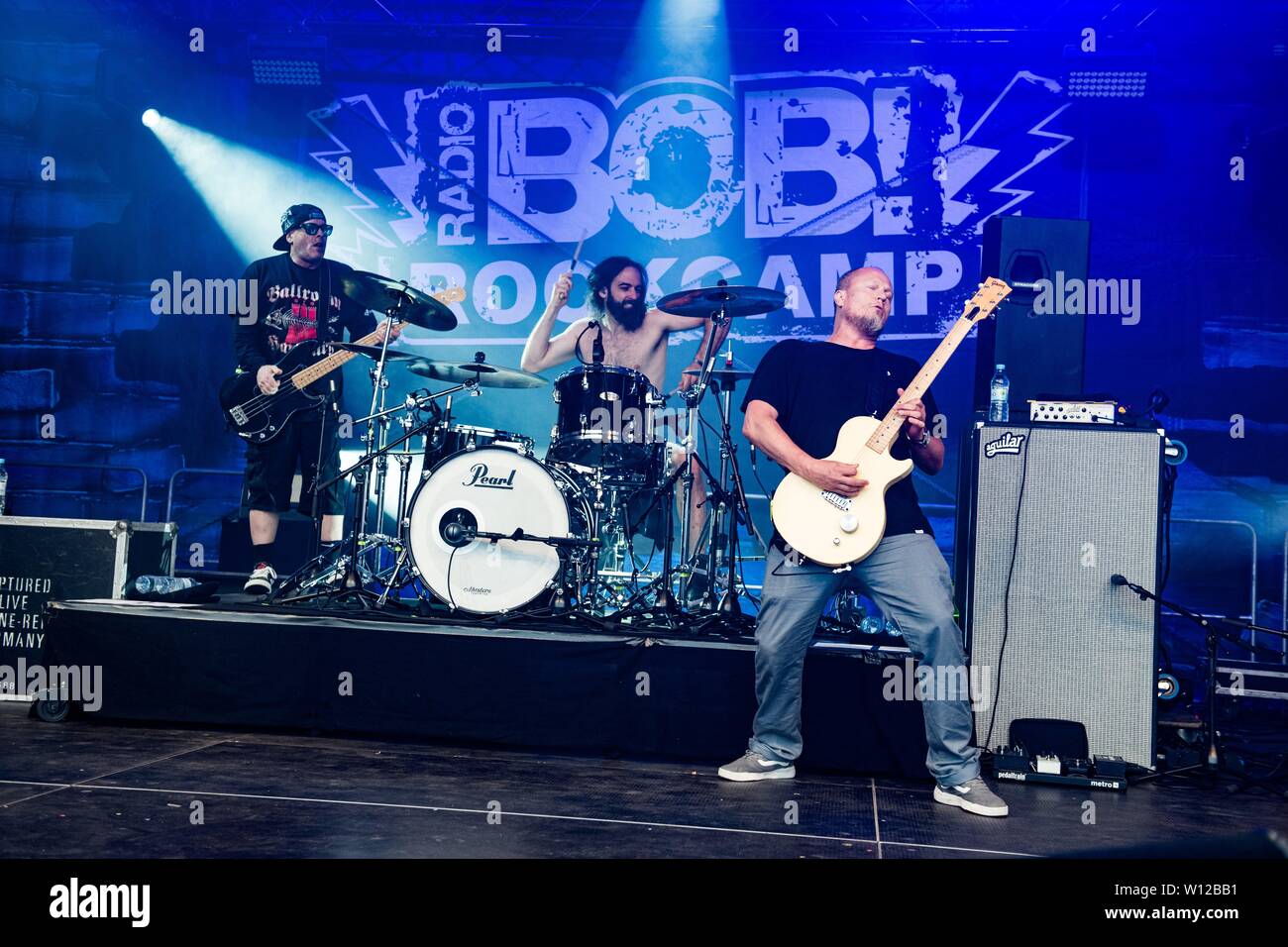 24.06.2019, l'Americano hard rock di UGLY KID JOE live at Kieler Woche sul palco del Radio BOB! ROCKCAMP sul prato Reventlou. | Utilizzo di tutto il mondo Foto Stock