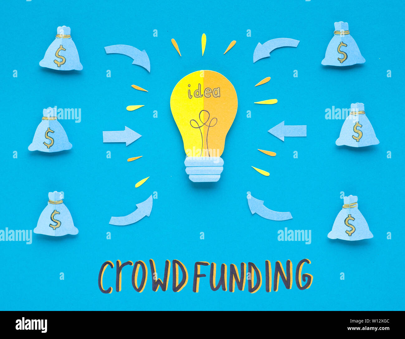 Concetto creativo di investire denaro nella nuova idea di business Foto Stock