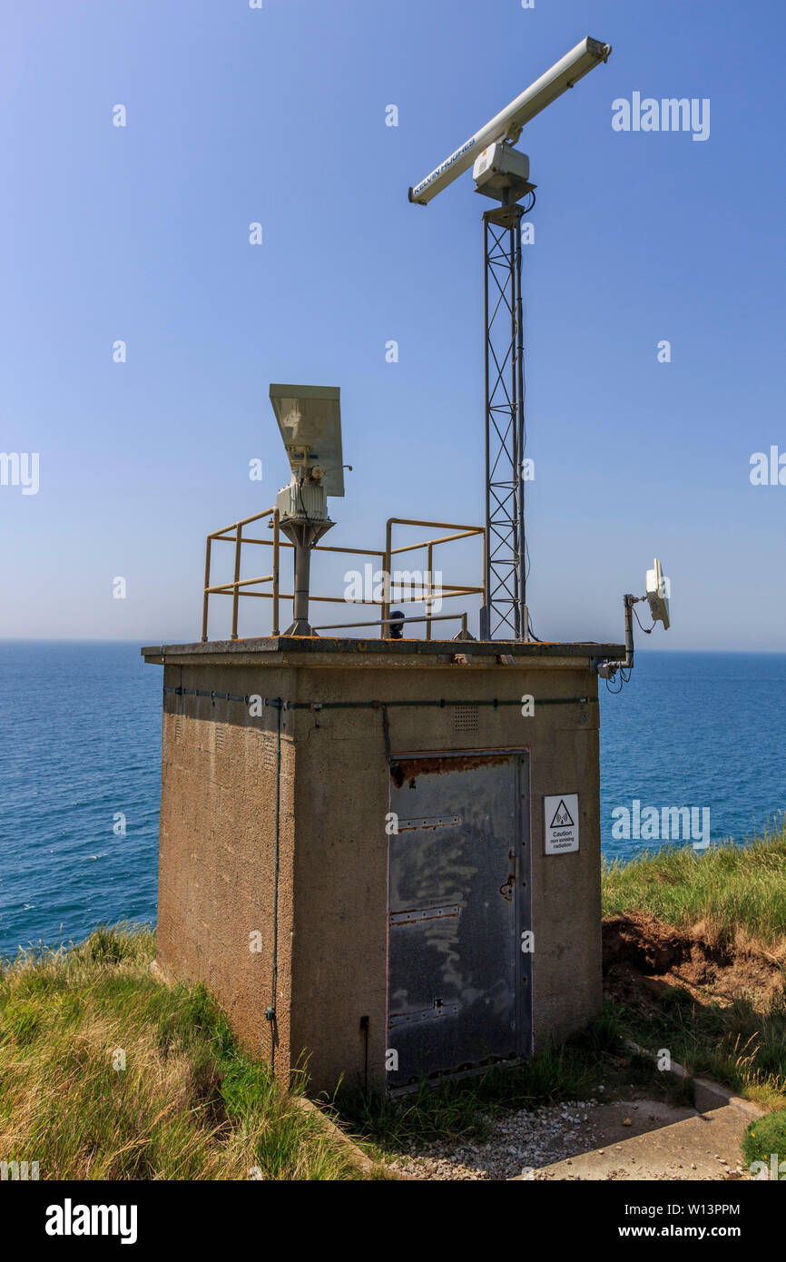 Stazione radar, mod, nelle vicinanze Lulworth cove, Dorset, England, Regno Unito Foto Stock