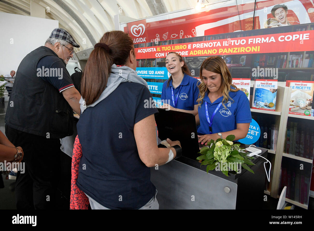 Roma, Italia. Il 30 giugno, 2019. Stand di Merchandising presente alla vita nazionale 120 Convenzione di Adriano Panzironi (Luigi Mistrulli/fotogramma, Roma - 2019-06-30) p.s. Credit: Indipendente Photo Agency Srl/Alamy Live News Foto Stock