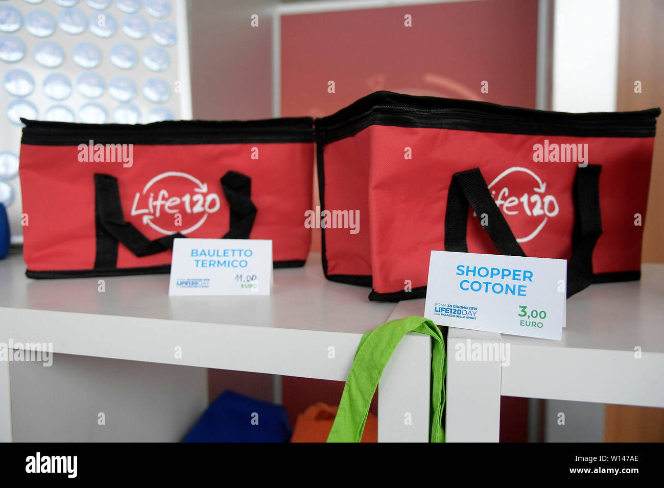 Roma, Italia. Il 30 giugno, 2019. Stand di Merchandising presente alla vita nazionale 120 Convenzione di Adriano Panzironi (Luigi Mistrulli/fotogramma, Roma - 2019-06-30) p.s. Credit: Indipendente Photo Agency Srl/Alamy Live News Foto Stock