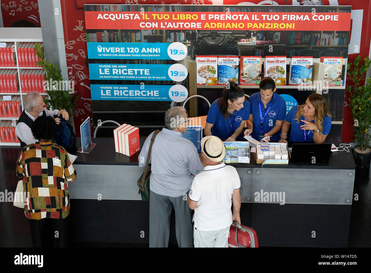 Roma, Italia. Il 30 giugno, 2019. Stand di Merchandising presente alla vita nazionale 120 Convenzione di Adriano Panzironi (Luigi Mistrulli/fotogramma, Roma - 2019-06-30) p.s. Credit: Indipendente Photo Agency Srl/Alamy Live News Foto Stock