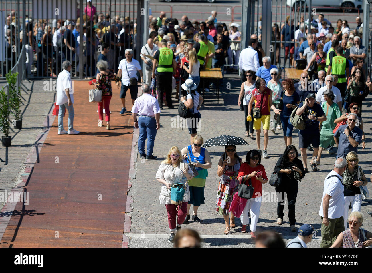 Roma, Italia. Il 30 giugno, 2019. L'arrivo in Eur presso il Palazzo dello sport di i partecipanti alla Convention nazionale della vita 120 da Adriano Panzironi (Luigi Mistrulli/fotogramma, Roma - 2019-06-30) p.s. Credit: Indipendente Photo Agency Srl/Alamy Live News Foto Stock