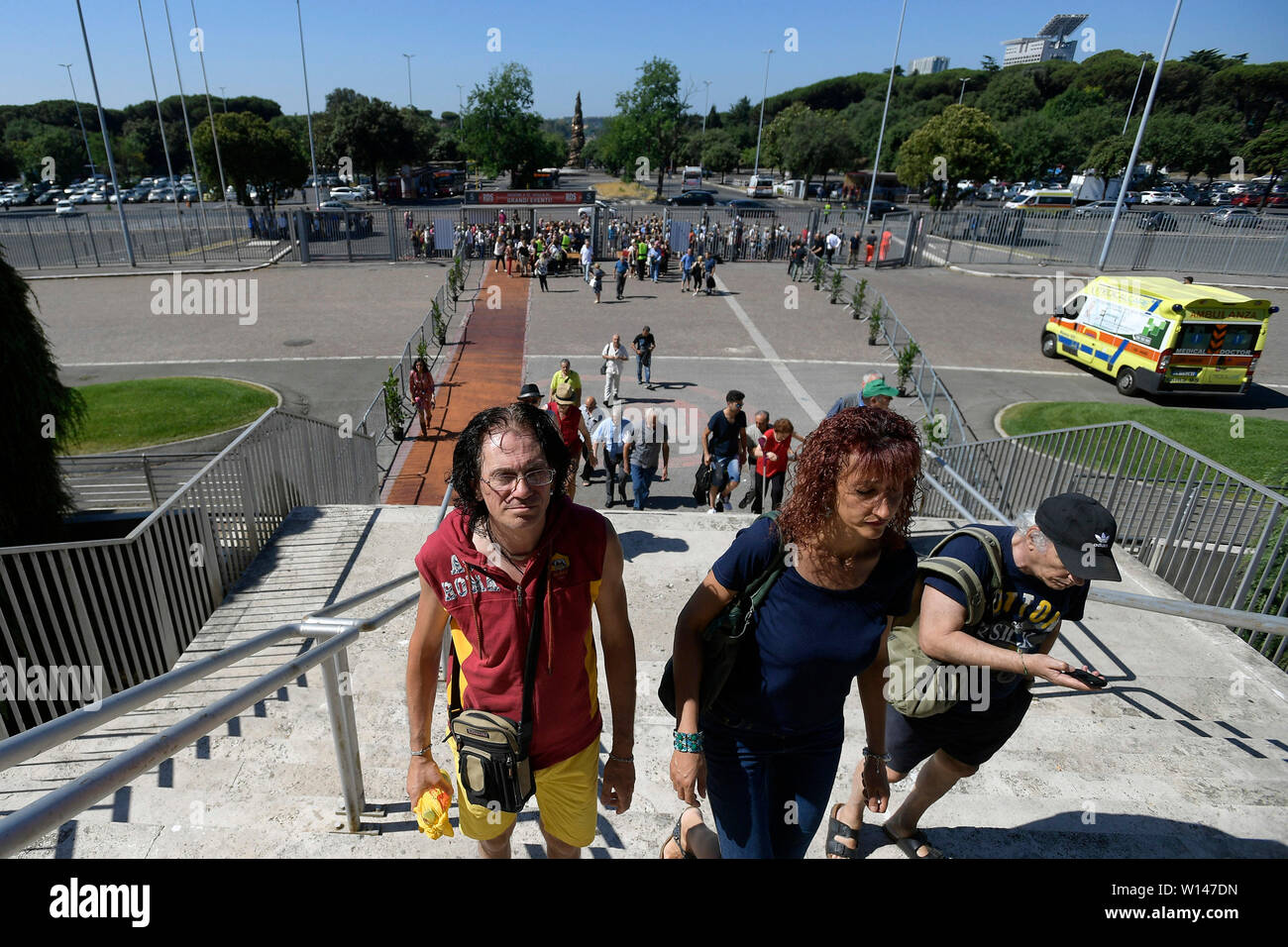 Roma, Italia. Il 30 giugno, 2019. L'arrivo in Eur presso il Palazzo dello sport di i partecipanti alla Convention nazionale della vita 120 da Adriano Panzironi (Luigi Mistrulli/fotogramma, Roma - 2019-06-30) p.s. Credit: Indipendente Photo Agency Srl/Alamy Live News Foto Stock
