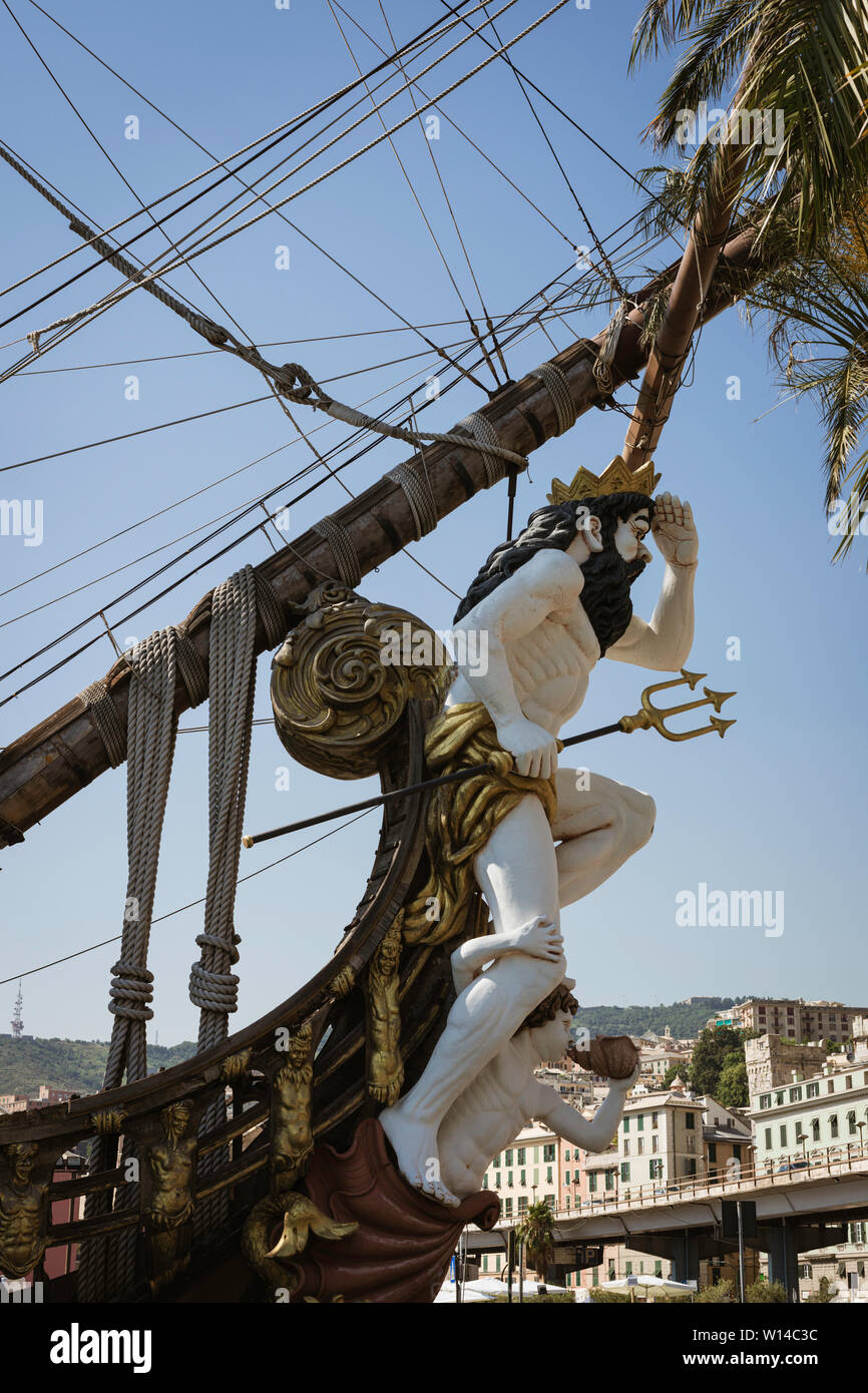 Polena di galeone utilizzato in Roman Polanski's Pirates, Porto Antico di Genova, liguria, Italy, EuropeGenoa, Liguria, Italia, Europa Foto Stock