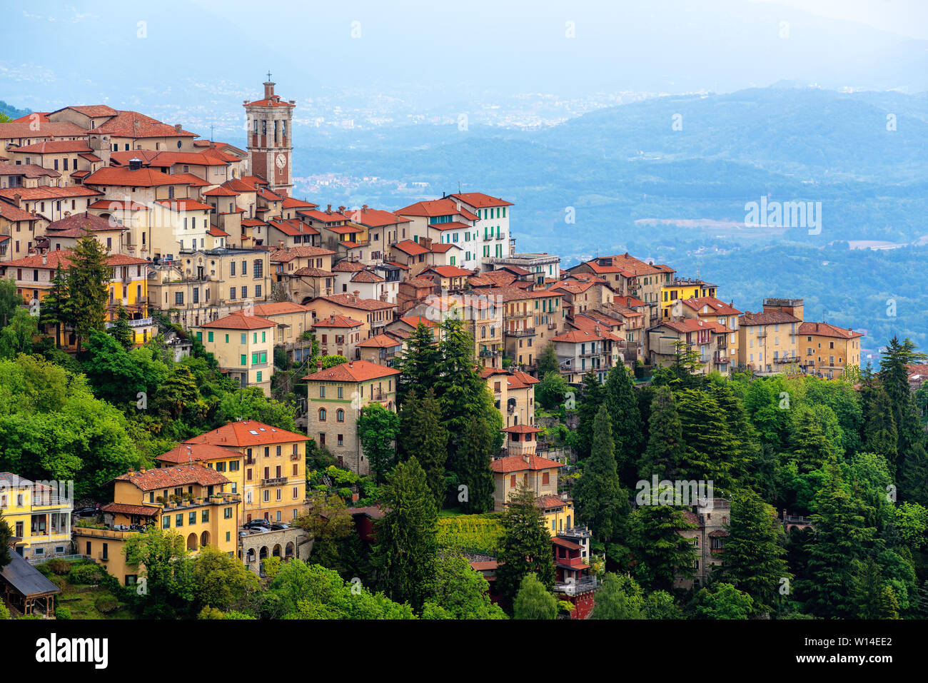 Sacro Monte di Varese, Lombardia, Italia, è un famoso santuario crhistian ed è elencato come patrimonio mondiale della cultura sito Patrimonio dell'umanità. Foto Stock