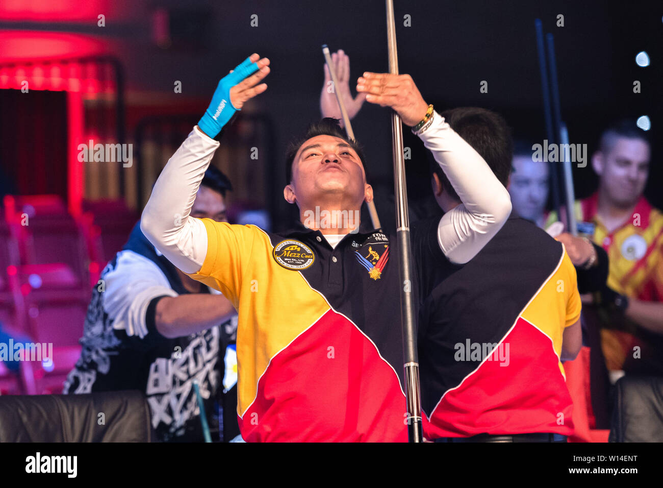 Leicester, Regno Unito. Il 30 giugno, 2019. Filippine - Jeff De Luna celebra andando attraverso la Finale Betvictor durante la Coppa del Mondo di piscina semi finali tra Austria vs Philippins a Morningside Arena di Domenica, 30 giugno 2019 a Leicester Inghilterra. Credito: Taka G Wu/Alamy Live News Foto Stock