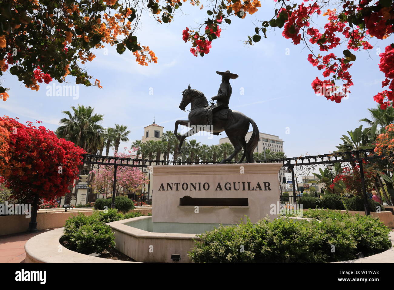 Statua del cantante messicano Antonio Aguilar nel centro di Los Angeles Foto Stock