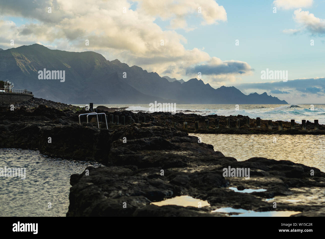 Piscina naturale all'Oceano Atlantico a Gran Canaria Foto Stock