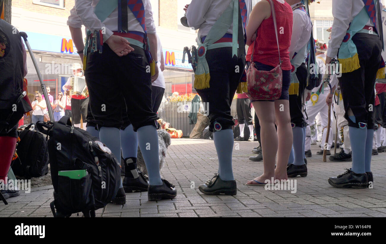 Forze armate parata del giorno celebrazione su Abingron Street, Northampton il 29 giugno 2019. Foto Stock