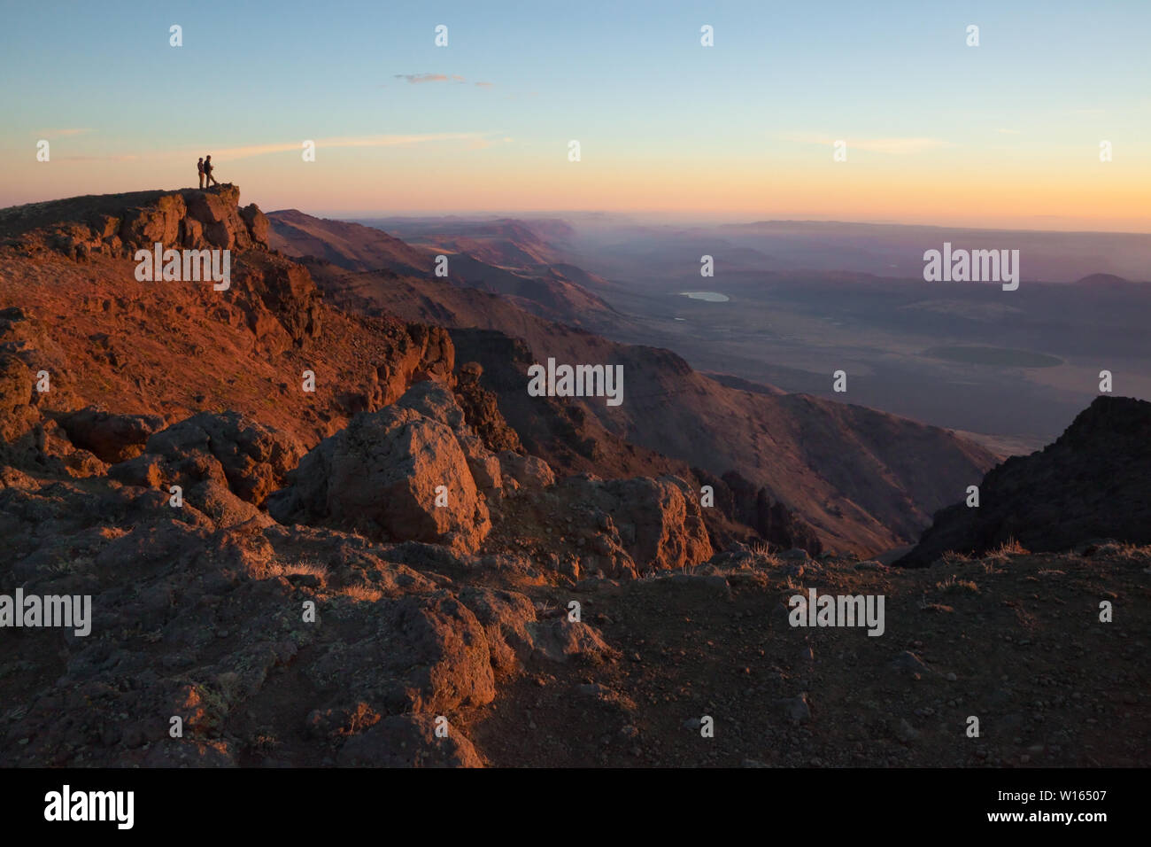 Sunrise sulla vetta del Monte Steens vicino Frenchglen Oregon Foto Stock