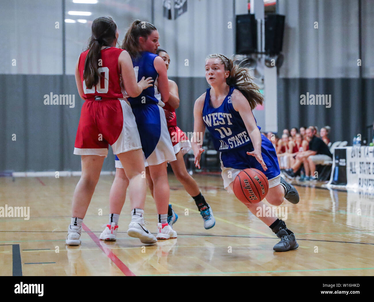 Azione di basket presso il Washington State 2A e 3A TUTTE LE Star Game in Liberty Lago, Washington. Foto Stock