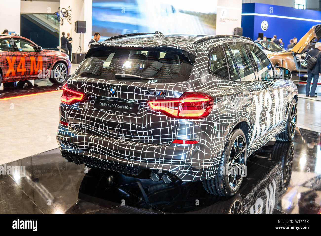 Poznan, Polonia, Mar 2019 BMW X3 M la concorrenza con il camuffamento, Poznan International Motor Show, Gen 3 G01, lusso crossover SUV prodotta dalla BMW Foto Stock