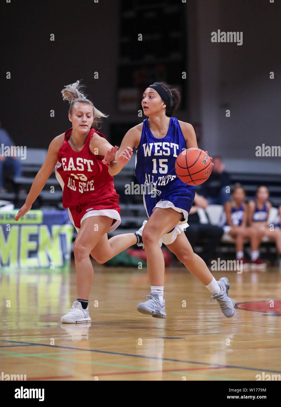 Azione di basket presso il Washington State 2A e 3A TUTTE LE Star Game in Liberty Lago, Washington. Foto Stock