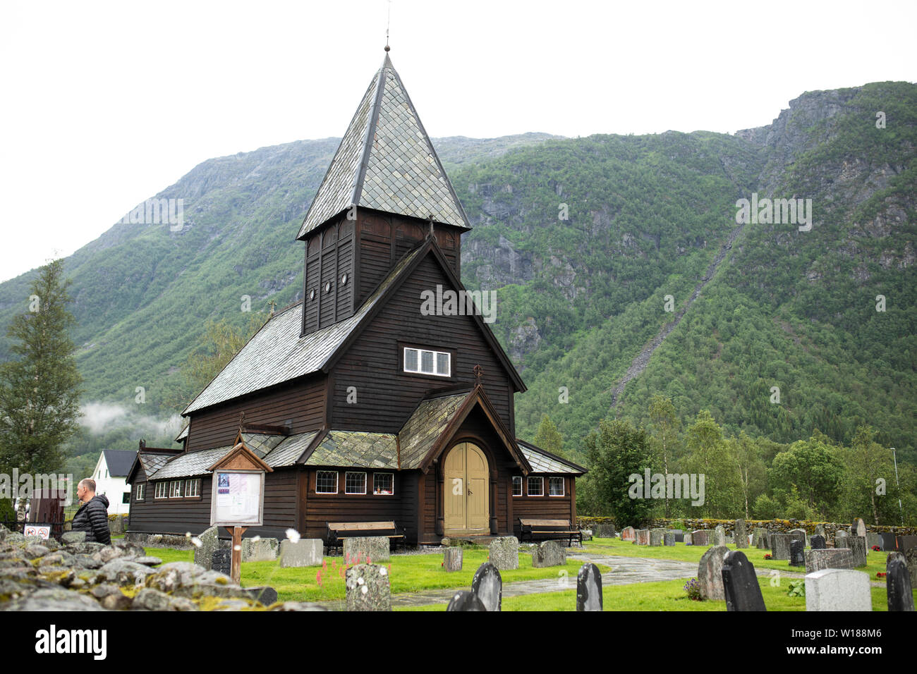 La parte esterna della doga chiesa in Røldal, Norvegia. Foto Stock