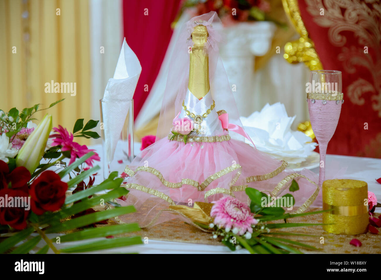 Decorate il ricevimento di nozze nella tabella Foto Stock