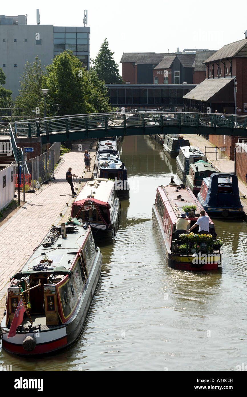 La Oxford Canal in Banbury Town Center, Oxfordshire, England, Regno Unito Foto Stock