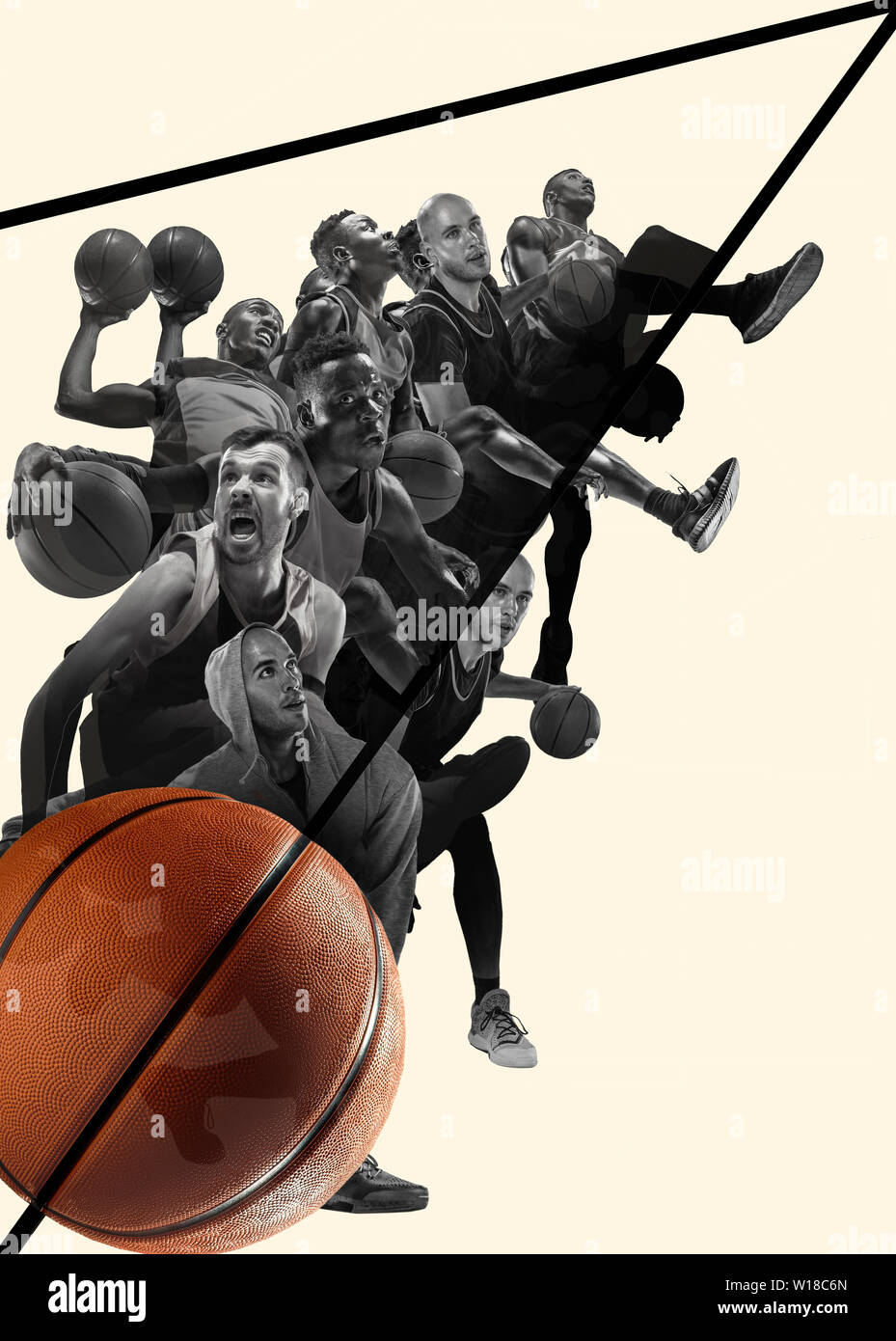 Creative collage di foto diverse di 4 giocatori di basket con le sfere in azione di gioco. Foto in bianco e nero. Pubblicità, sport, stile di vita sano, motion, attività, concetto di movimento. Foto Stock