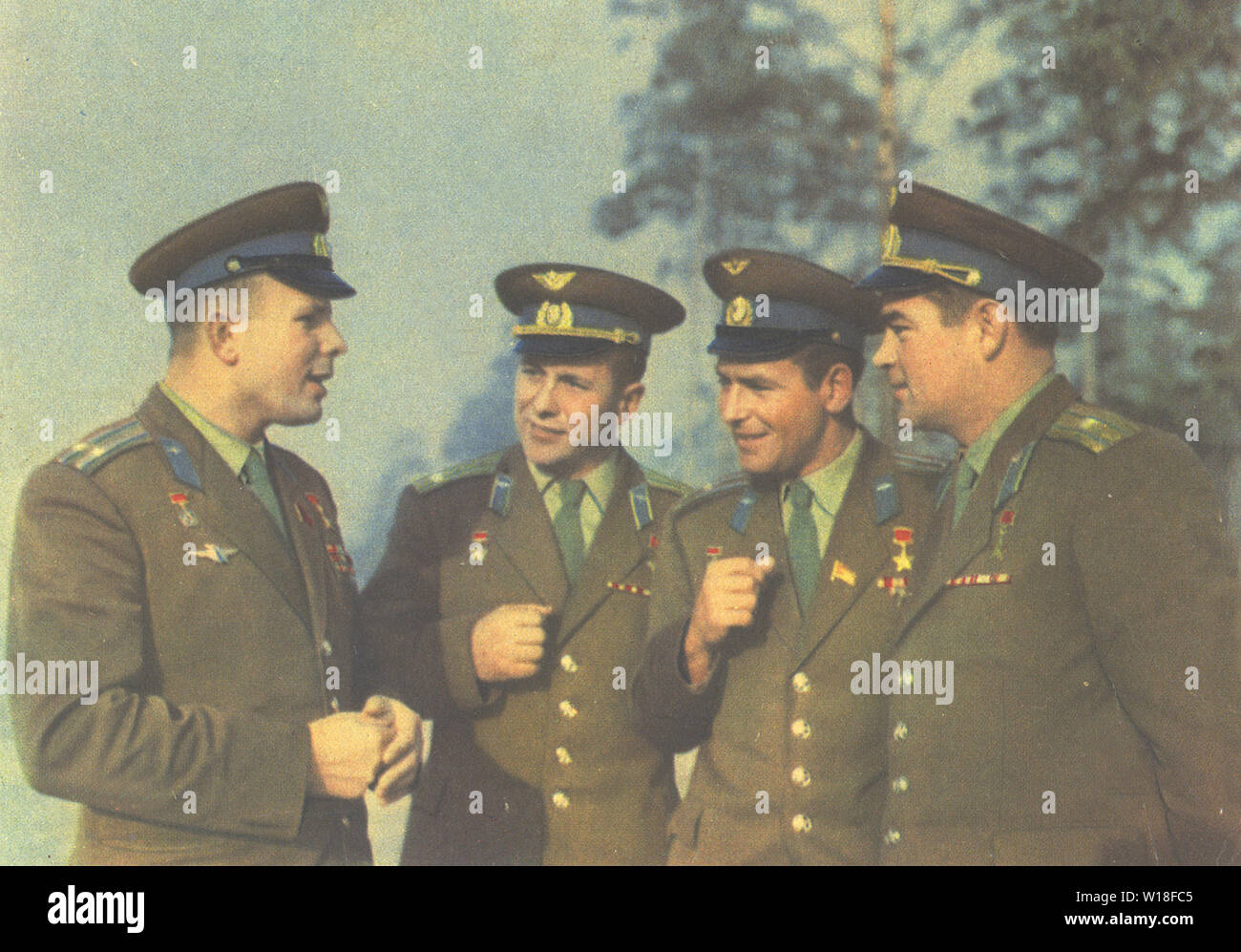 Cosmonauti Sovietici Yuri Gagarin, Pavel Popovich, Tedesco Titov, Andrian Nikolayev l. 1963. Foto Stock